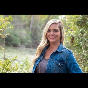 Meet your Posher, Kristina